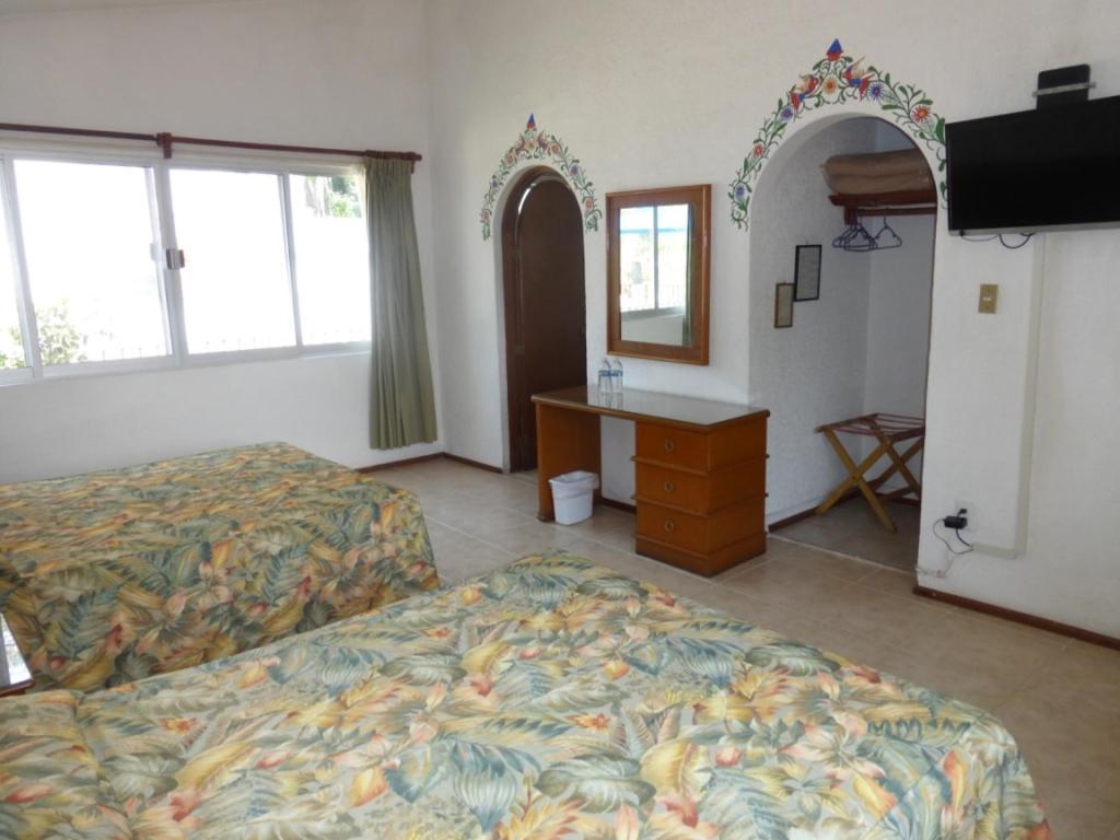 Hotel Bajo El Volcan Куернавака Екстер'єр фото