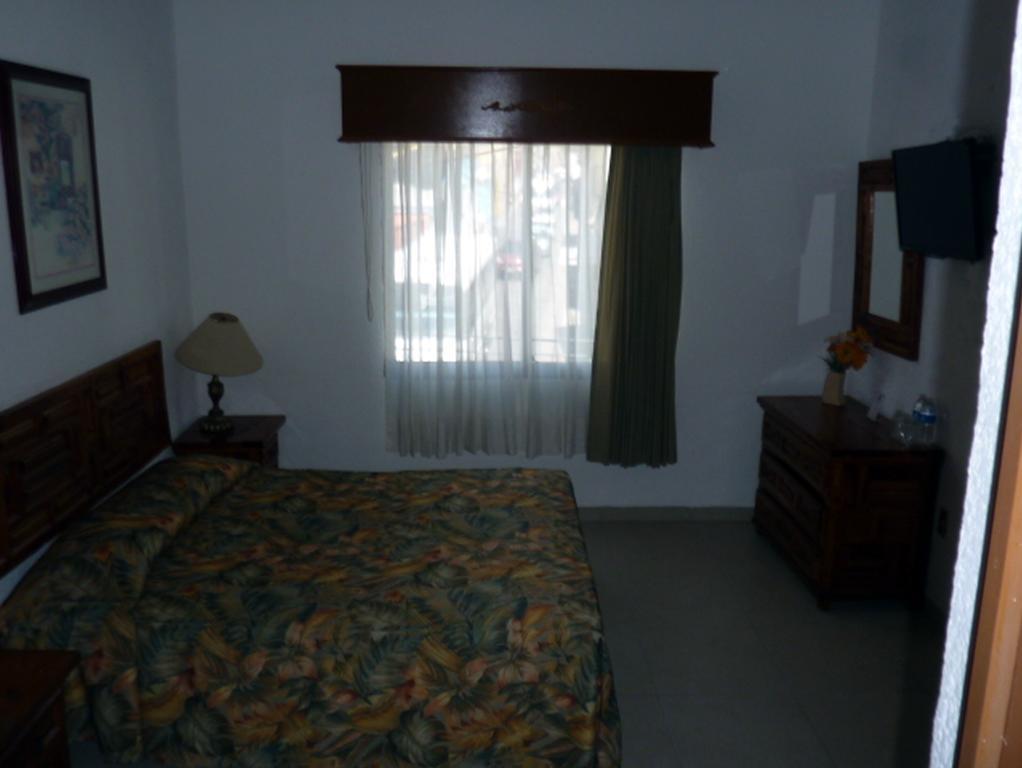 Hotel Bajo El Volcan Куернавака Екстер'єр фото